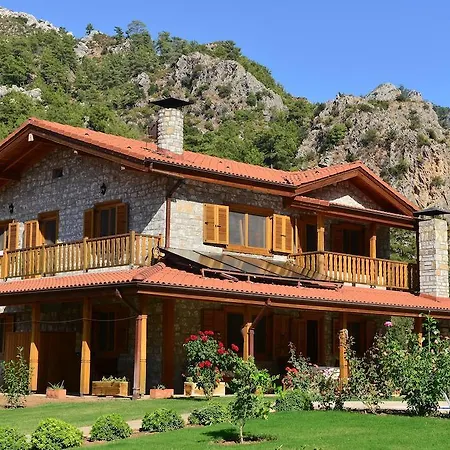 Villa Casa Feronia Stone House